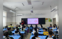 云纹牡丹跃然帆布包！河南南水北调博物馆社教活动让传统纹样“活”在孩子们笔尖