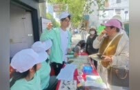 云龙区志愿者"五一"倾力护航文旅市场