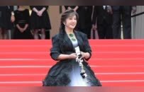费尽心思博眼球 最后竟都输给了74岁的庆奶？