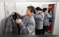 折叠城市中，保洁员“非必要不休息”