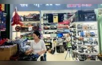 关税剧变下，义乌商人的身段
