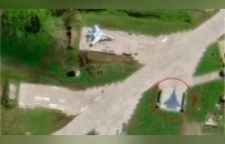 俄玩战场欺骗有绝招，地上画苏-57骗乌军弹药