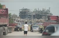 实探高密化工厂爆炸事故：700米外民房墙体现裂痕，医护人员建议其他患者错峰治疗