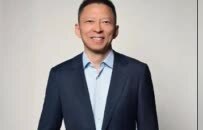王石田朴珺杂志秀恩爱，张朝阳“教授范”上封面…都比不上雷军时尚大片多！