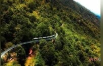 “悬崖动车”成大觉山新名片 资溪“两山”转化赋能生态旅游
