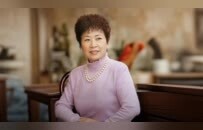 “中国零售女王”：不让儿子接班，百亿产业“交棒”国家