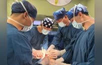 中大医院多学科专家6小时接力手术 成功切除重达3公斤胸腹腔巨大肿瘤
