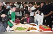 比“甲亢哥”更火的网红，都要来了