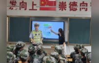 开学啦！徐州交警点亮平安成长路