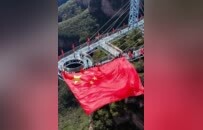 太行大峡谷 | 看山河披“红装”，把最美祝福寄给祖国