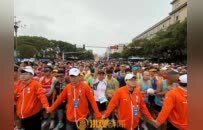 3.2万名选手齐聚！现场直击2025南昌马拉松（图）