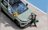 2025广州车展：奋斗者的追光搭子！长安启源全新Q05正式上市 7.99万元起