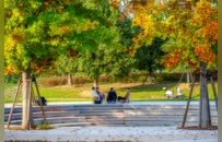 暖冬露营正当时！赣州蓉江新区公园草坪“长满”帐篷，遛娃放空好去处