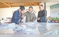 万载县：单手拓出幸福路（图）