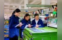 上饶广丰：“洋学徒”车间练真功