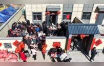 村里发房子了，榆中灾民住进“别墅”