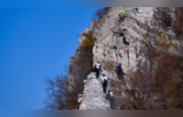 连发多起死亡、失联事故，你以为的“诗和远方”，可能是在拿命试错