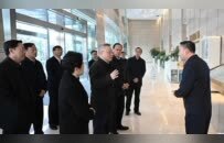 湖南省委书记沈晓明、省长毛伟明，与外卖、快递小哥面对面交流