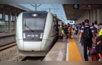 长假越来越长，但我们缺的不只是假期