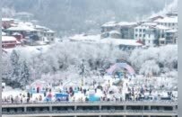 庐山：雪景醉游人（图）