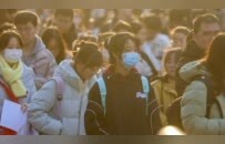 中年考公“三件套”，一年狂捞270亿？