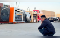 山东人已经把小吃车打造成末日堡垒了