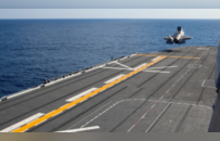 卫星图揭露日本“出云”级舰艇“航母化”改造新进展