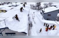 全球多地强降雪致数百人死亡，极端天气成新常态？