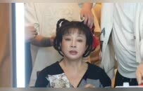 咬紧牙关支持庆奶！75岁刘晓庆携手毛戈平，再次挑战少女武则天