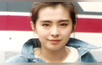 59岁王祖贤终过美人关，摘掉口罩的她变成田朴珺？