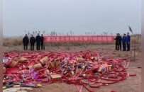 遂川公安集中销毁2000余件烟花爆竹