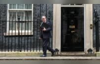 斯塔默暂时度过危机，爱泼斯坦案重创欧美权贵