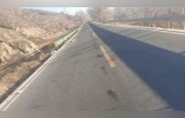 同家族近20人在路上祭祖遇车祸，致2死多伤后又遇理赔难，多方回应