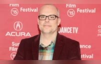 盖茨婚外情人曝光：打桥牌认识，与间谍同行，被爱泼斯坦当筹码