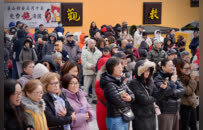 万灯映月圆 慈心暖人间：加拿大湛山精舍举行元宵送暖活动