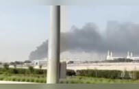 从数字海啸到封锁石油命脉，伊朗新领袖的反杀牌