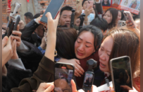 幼年被荷兰夫妇收养，28年后从荷兰回南昌与家人相认