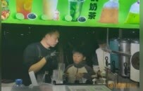 南昌听障夫妻摆摊“靠自己的双手赚钱，自食其力更踏实”