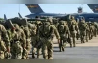 冲突第32天，伊朗亮最后王牌，美指挥中心遇袭，200名军官生死未卜