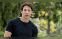 泰顶级豪门曝性侵丑闻！哥哥侵犯弟弟12年亲妈放任不管，还反告小儿子要他退遗产？