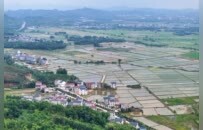 万年县：秀美乡村（图）