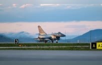 战鹰列阵！直击南部战区空军跨昼夜飞行训练现场
