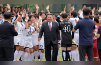 金正恩出席党校校庆，还观看了一场女足表演赛