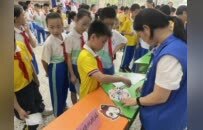 以“小先锋”撬动“大防线”，让禁毒教育从校园走向社会