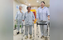 高难度精准“换膝”，三位老人携手迈向“新生”！