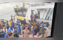 印尼游轮夜间被巨浪击沉，中国游客海上漂流四五小时获救