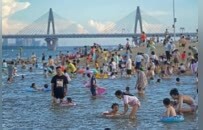 355万人次下赣江：“防溺之困”咋成“亲水之乐”