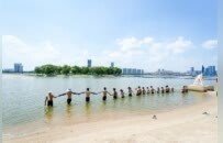 355万人次下赣江：“防溺之困”咋成“亲水之乐”