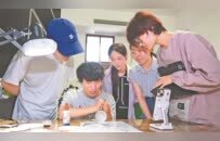 双臂夹笔绘新生！宜春有个23岁“中国大学生自强之星”