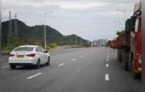 货车长期违停挤占练车通道！宜春一驾训路段安全堪忧
